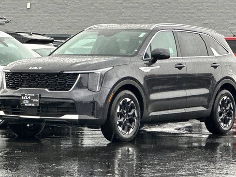 New 2026 Kia Sorento S FWD image 8
