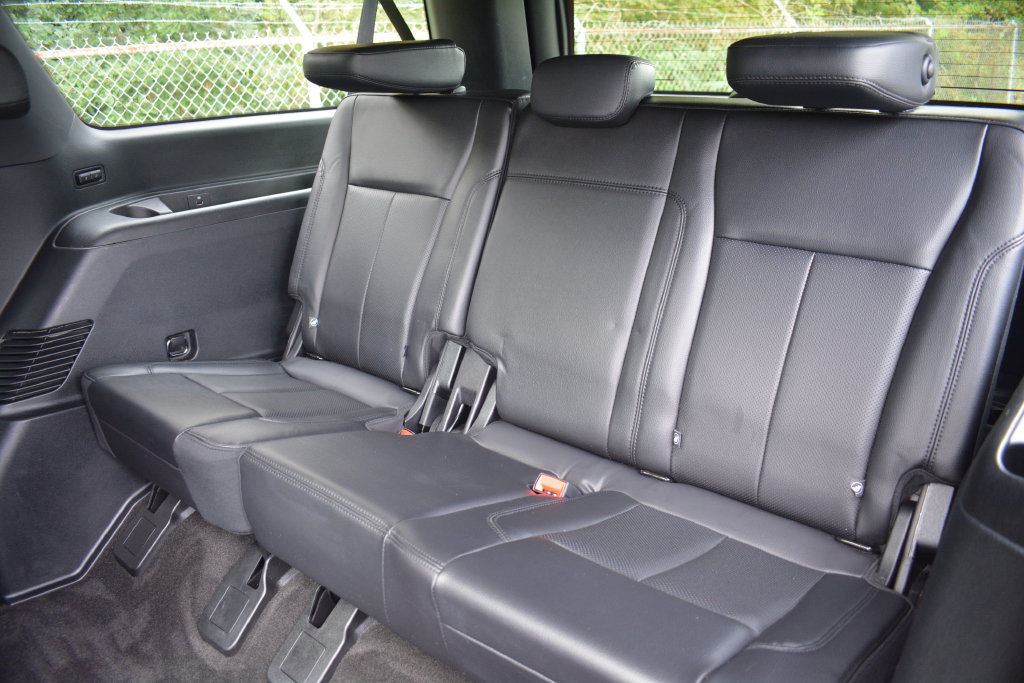 Used 2020 Ford Expedition Max XLT w/ Equipment Group 202A AWD/4WD image 27