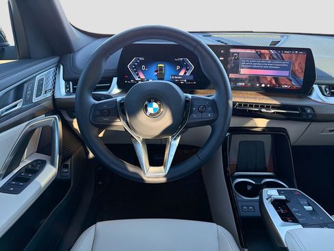 Used 2025 BMW X1 xDrive28i w/ Technology Package image 18