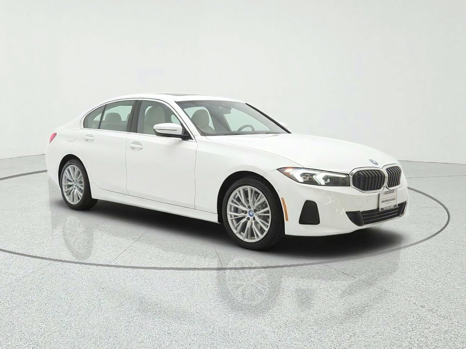 Used 2024 BMW 330e w/ Premium Package RWD image 3