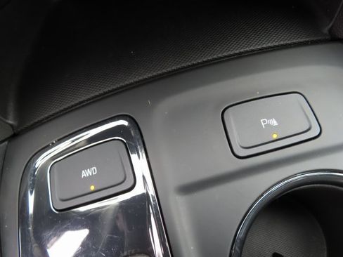 Certified 2024 Chevrolet Equinox RS image 28