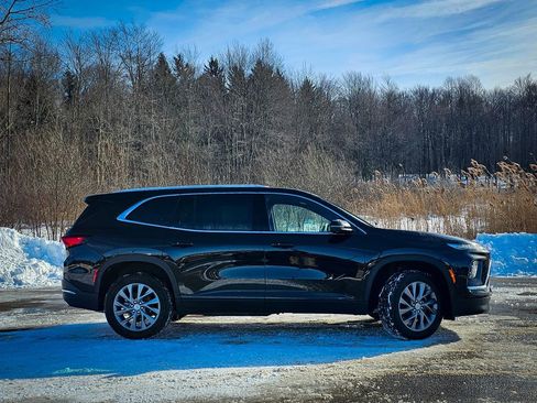 New 2026 Buick Enclave Preferred w/ Power Package image 2