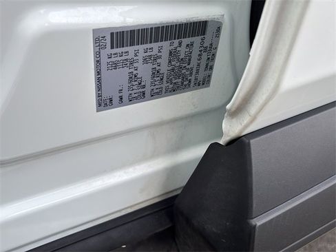 Used 2024 Nissan Rogue SV image 42