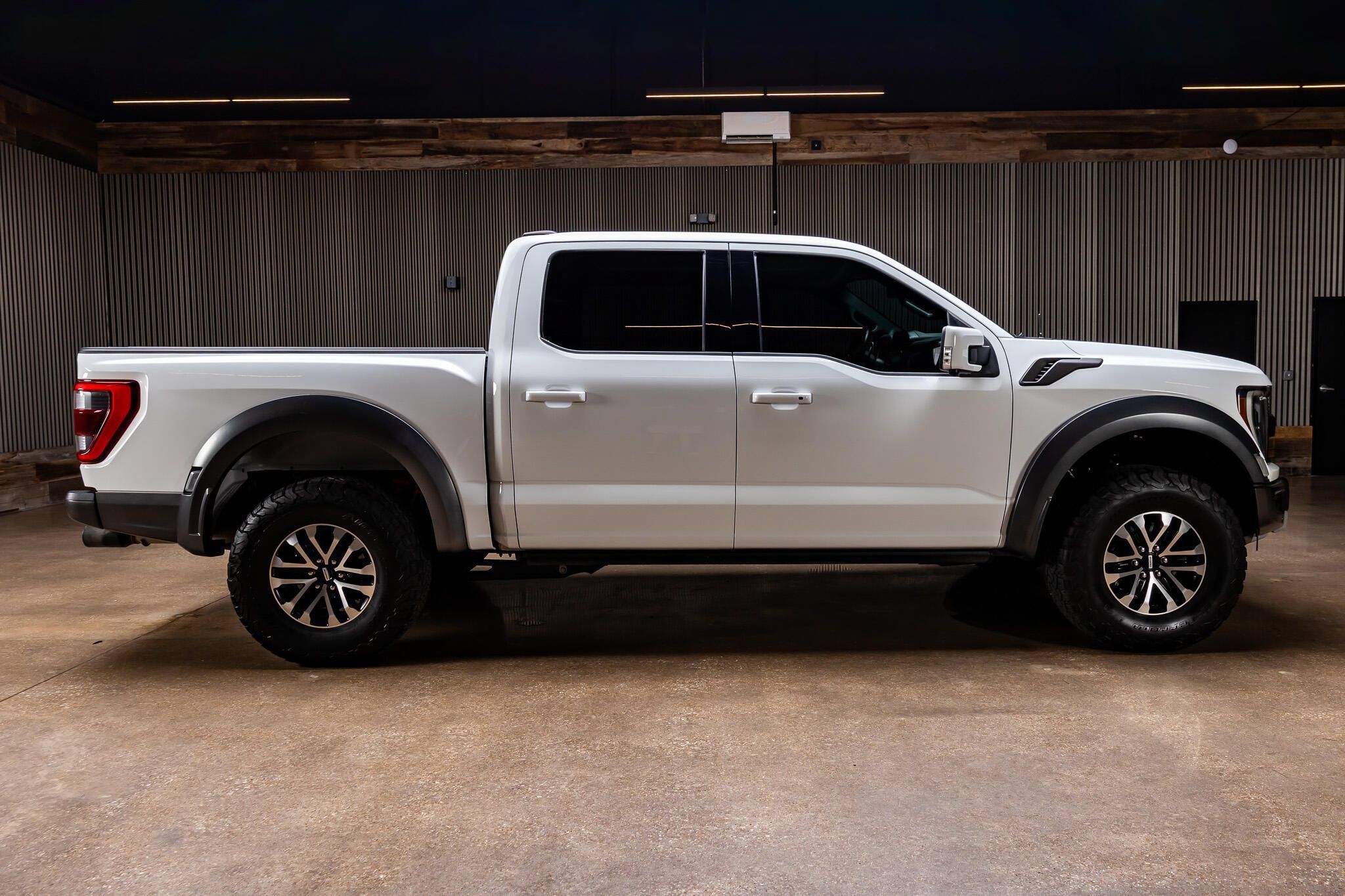 Used 2022 Ford F150 Raptor w/ Equipment Group 801A High AWD/4WD image 10