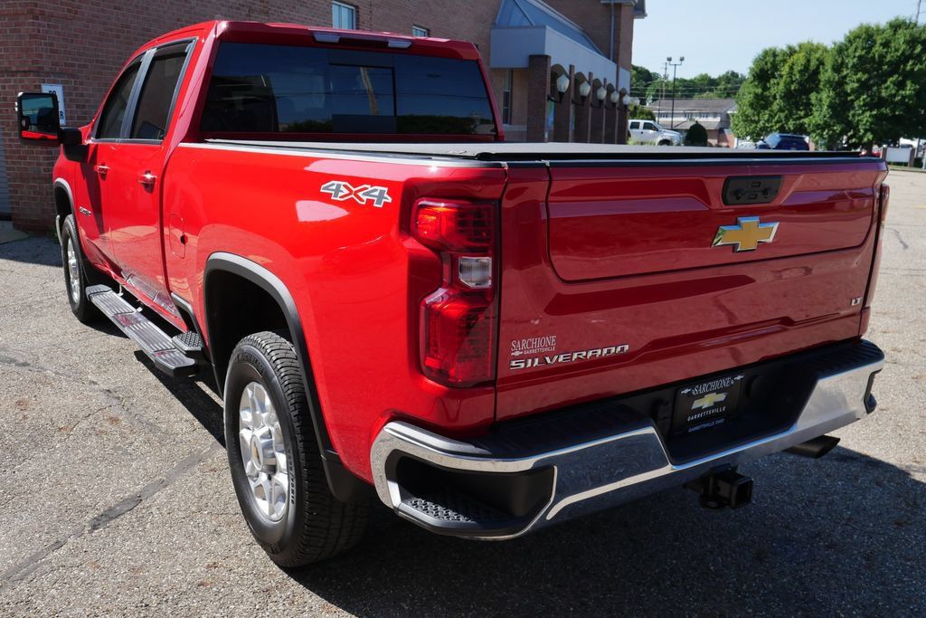 Used 2024 Chevrolet Silverado 2500 LT w/ Convenience Package AWD/4WD image 6