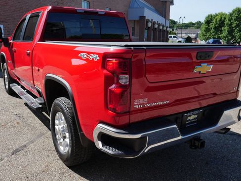 Used 2024 Chevrolet Silverado 2500 LT w/ Convenience Package AWD/4WD image 6