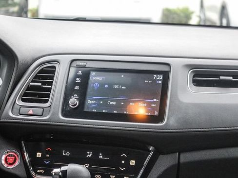 Used 2021 Honda HR-V EX image 18