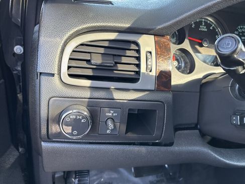 Used 2014 GMC Yukon Denali image 42