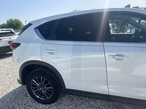 Used 2017 MAZDA CX-5 Touring FWD image 5