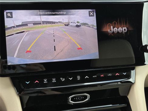 New 2026 Jeep Grand Cherokee L Limited image 13