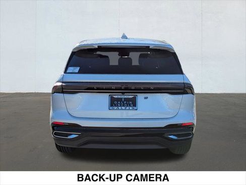 New 2026 Lincoln Nautilus Premier image 5