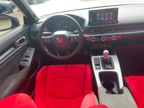 Used 2025 Honda Civic Type R image 9
