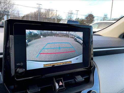 Certified 2024 Toyota Corolla Cross L image 19