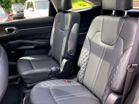 Used 2022 Kia Sorento SX Prestige AWD/4WD image 20