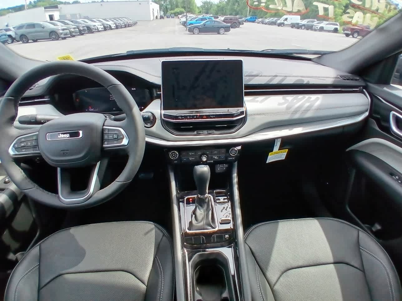 New 2025 Jeep Compass Limited w/ Elite Group AWD/4WD image 18