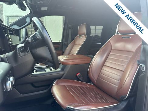 Used 2024 GMC Sierra 2500 Denali Ultimate AWD/4WD image 17