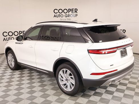 New 2026 Lincoln Corsair Premiere FWD image 23