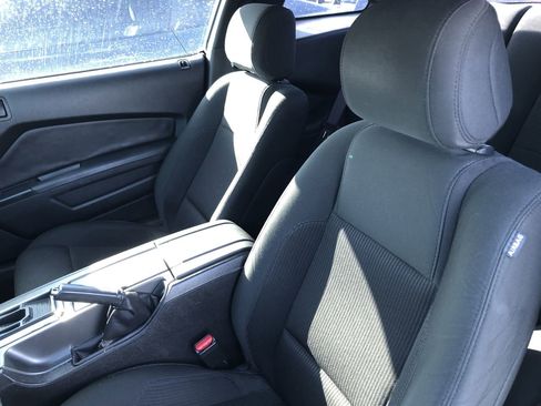 Used 2014 Ford Mustang Coupe image 12