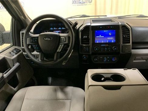 Used 2019 Ford F150 XLT w/ Trailer Tow Package image 25