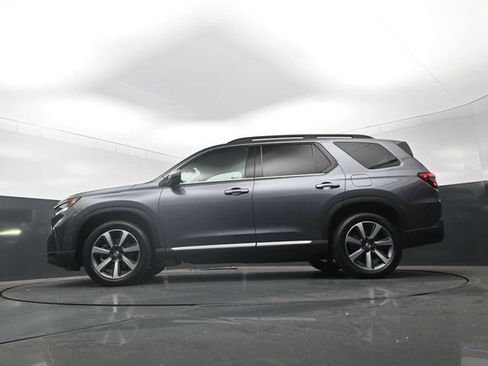Used 2023 Honda Pilot Elite image 25