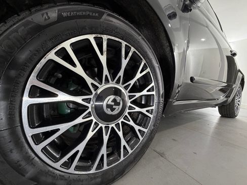 Used 2012 FIAT 500 Gucci image 3