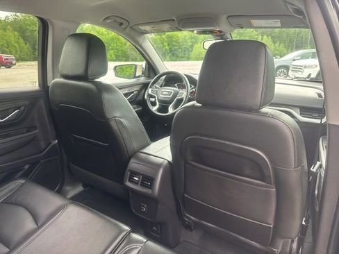 Used 2024 GMC Terrain SLT AWD/4WD image 30