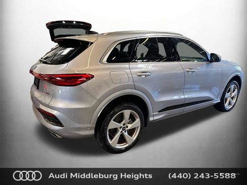 Used 2025 Audi Q5 Premium AWD/4WD image 8