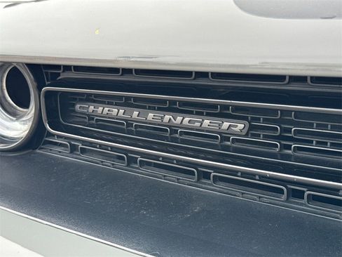 Used 2017 Dodge Challenger R/T Plus image 5