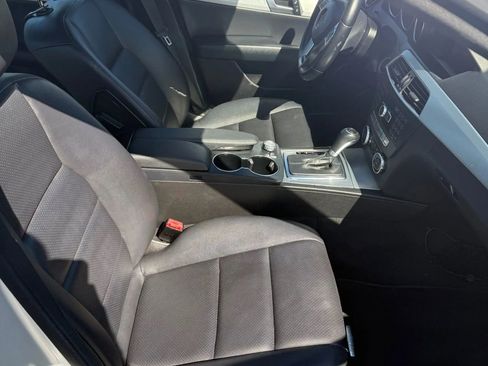 Used 2013 Mercedes-Benz C 250 Sedan image 26