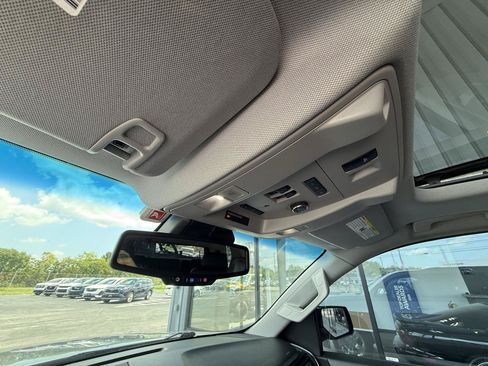 Used 2015 Chevrolet Tahoe LTZ AWD/4WD image 27