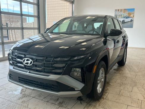 New 2026 Hyundai Tucson SE image 2