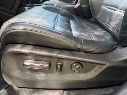 Used 2021 Honda CR-V EX-L image 18