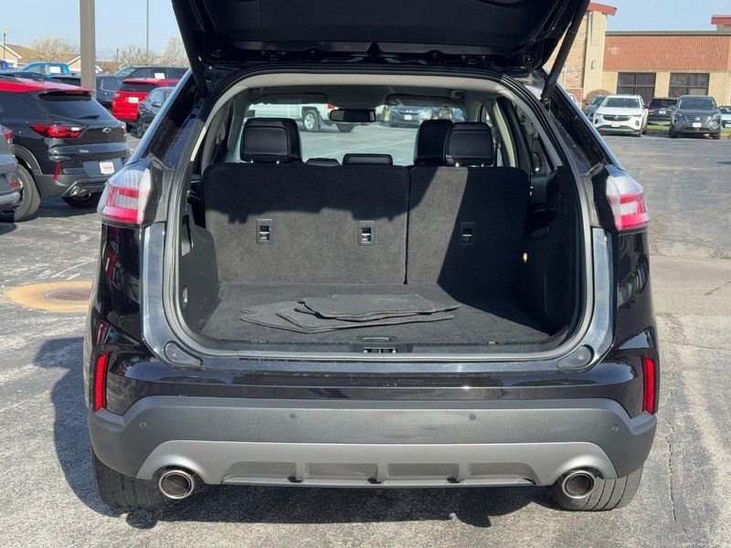 Used 2024 Ford Edge Titanium AWD/4WD image 4