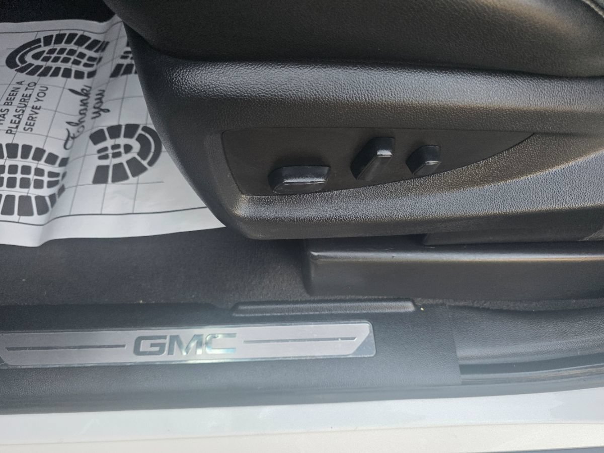Used 2019 GMC Yukon XL SLT AWD/4WD image 20