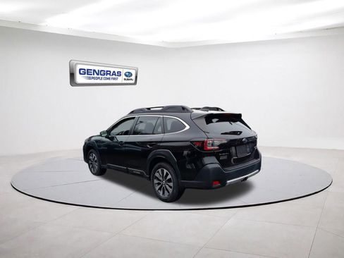 Used 2023 Subaru Outback Limited XT image 5