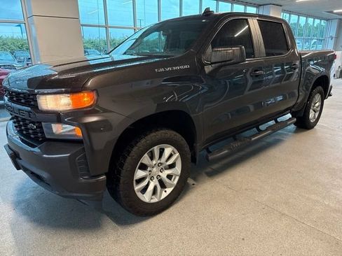 Used 2021 Chevrolet Silverado 1500 Custom RWD image 3