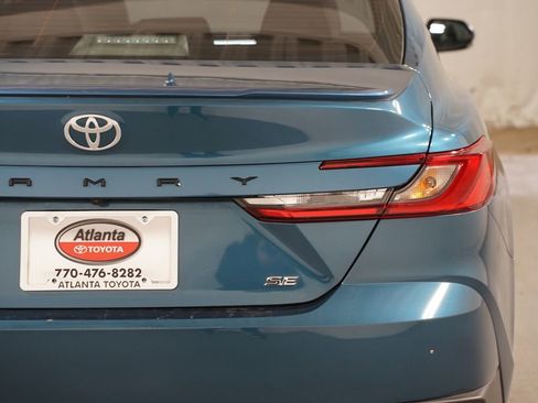 Certified 2025 Toyota Camry SE image 10
