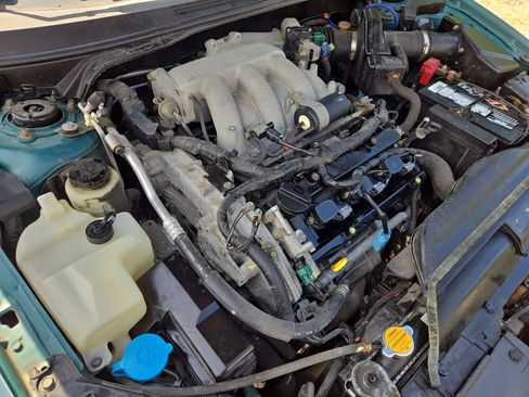 Used 2003 Nissan Altima 3.5 SE FWD image 9