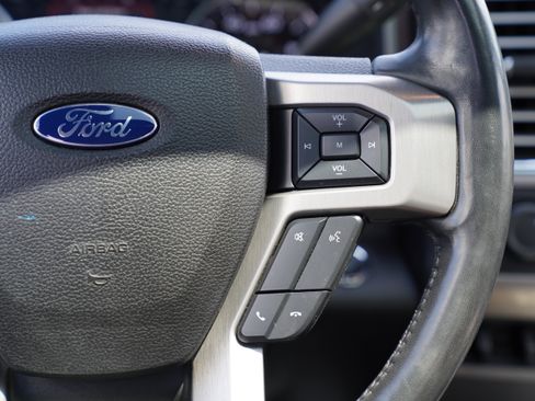 Used 2017 Ford F350 Platinum w/ Platinum Ultimate Package AWD/4WD image 20