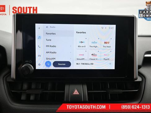 Used 2025 Toyota RAV4 XLE AWD/4WD image 14