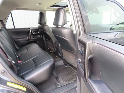 Used 2021 Toyota 4Runner Venture w/ Moonroof Package AWD/4WD image 28
