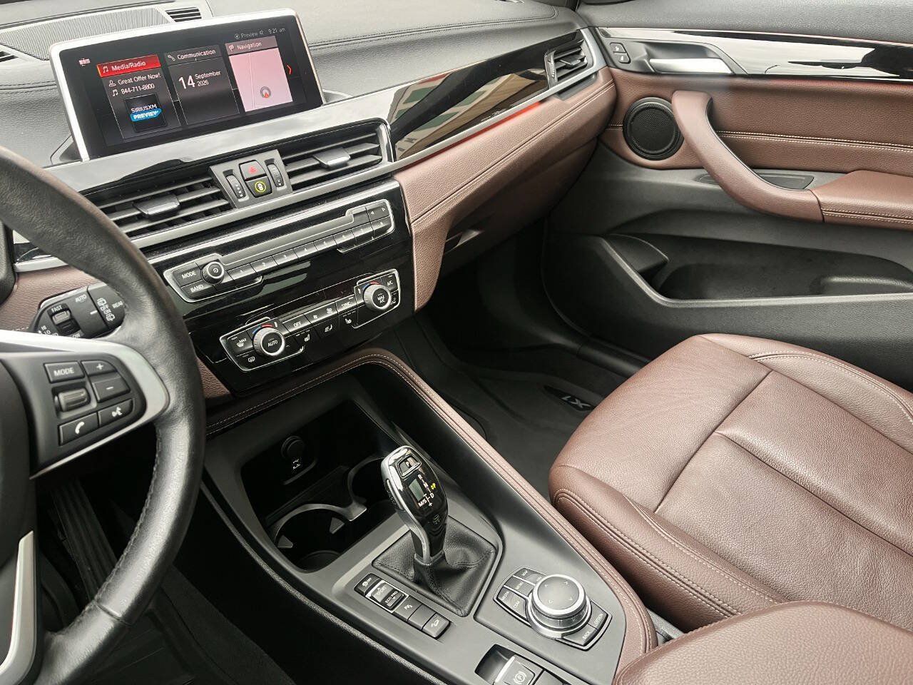 Used 2022 BMW X1 xDrive28i w/ Premium Package AWD/4WD image 12