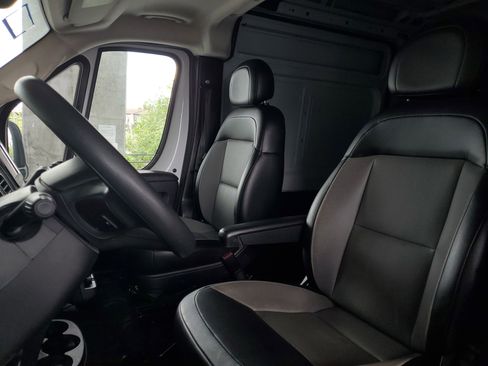 Used 2023 RAM ProMaster 2500 image 18