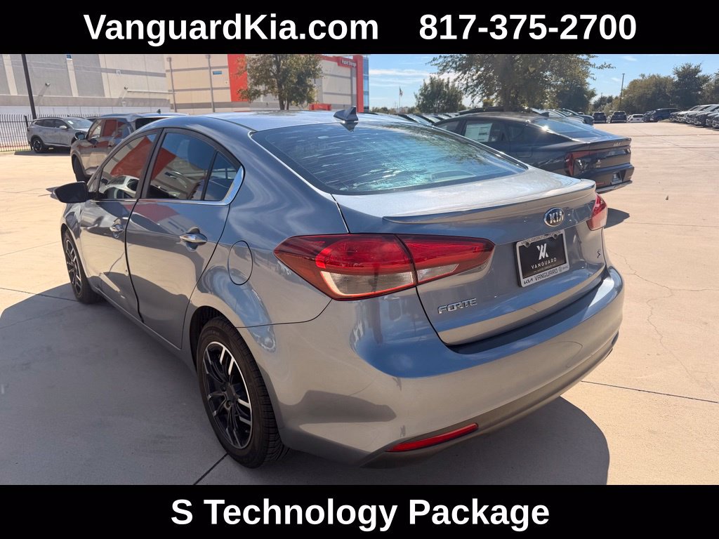 Used 2017 Kia Forte S w/ S Technology Package FWD image 2