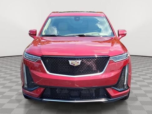 Used 2020 Cadillac XT6 Sport w/ Platinum Package AWD/4WD image 2