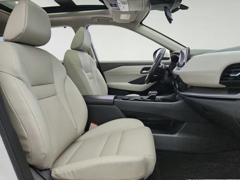 Used 2022 Nissan Rogue SV w/ SV Premium Package AWD/4WD image 26