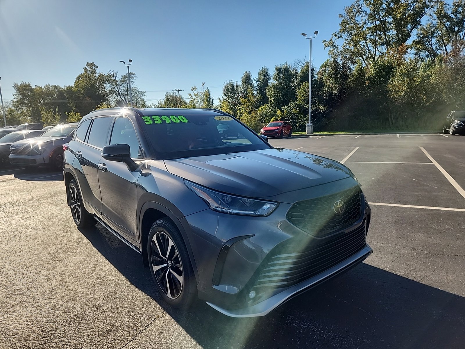 Used 2022 Toyota Highlander XSE AWD/4WD image 8