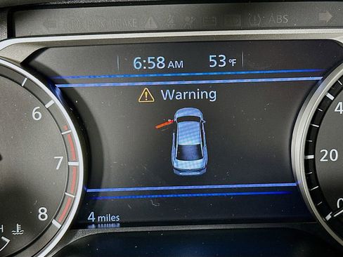 New 2025 Nissan Altima 2.5 SR image 17