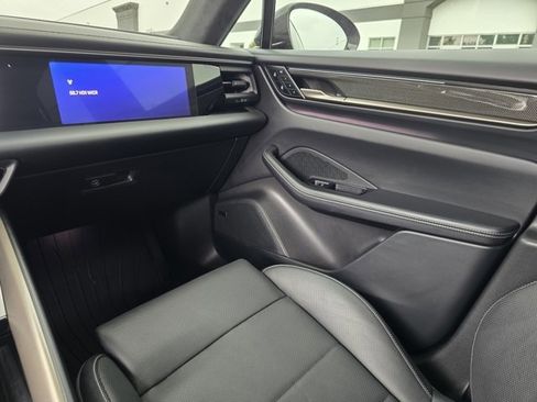 Used 2024 Porsche Macan Turbo Electric image 31