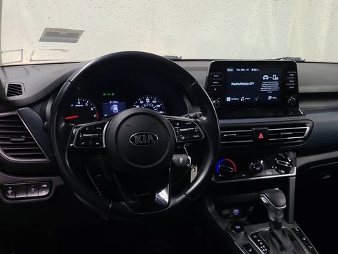 Used 2021 Kia Seltos S image 3
